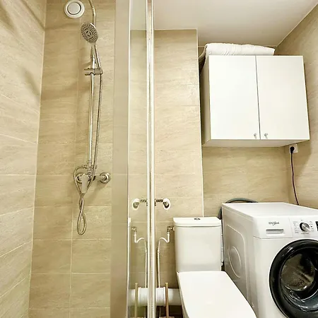 50 From The Beaches Pretty In The Center Of Juan Les Pins * أنتيب