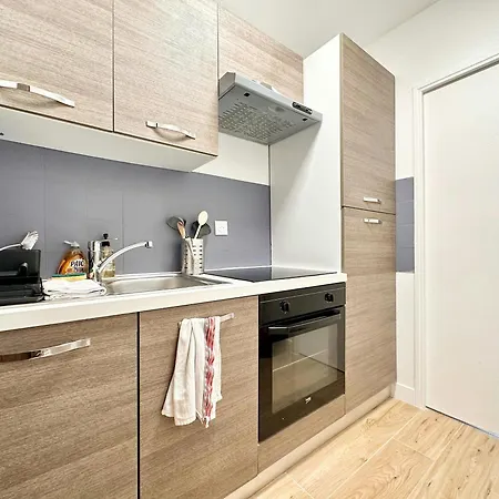 شقة 50 From The Beaches Pretty In The Center Of Juan Les Pins أنتيب