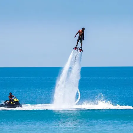 Apartment 50 From The Beaches Pretty In The Center Of Juan Les Pins *